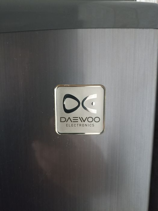 Холодильник Deewoo Korea