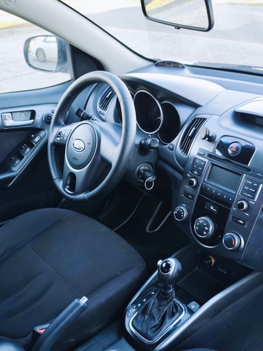 Срочно продам Kia Cerato. Автомат.