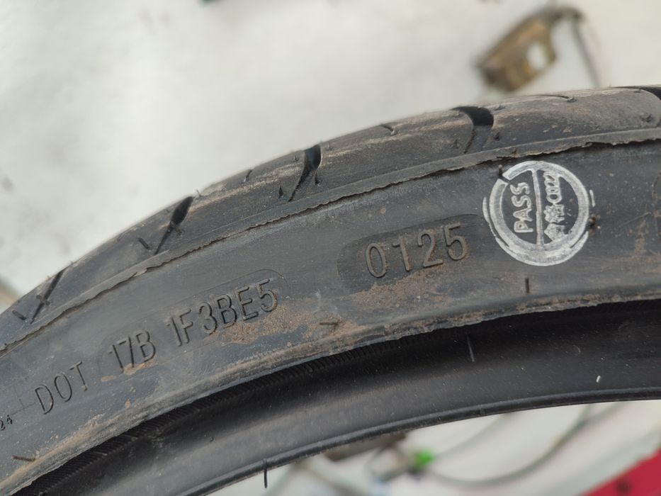 Летняя резина 225/35R19(1шт)