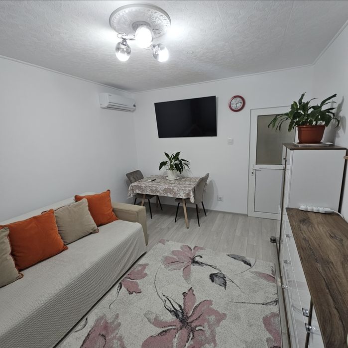 Cazare apartament 2 camere,  Mangalia 250 lei