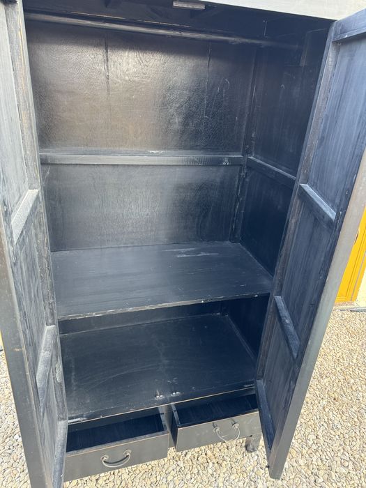 Dulap/sifonier antichizat