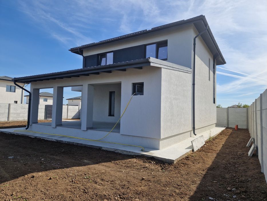 Casa de vinzare Dragomiresti-Deal Bicu.