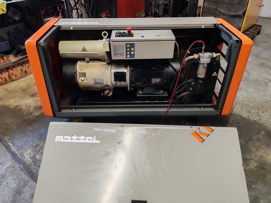 Compresor Mattei 11Kw 10BAR INSONORIZAT,cu uscator si rezervor