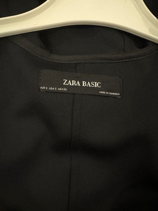 Тънко велурено яке Zara