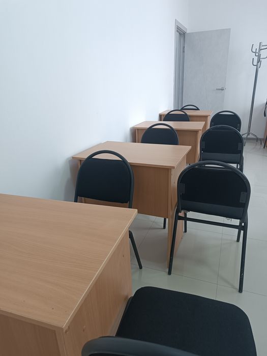 Стулья офисные новые