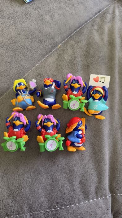 Продам игрушки Kinder Пингвигы