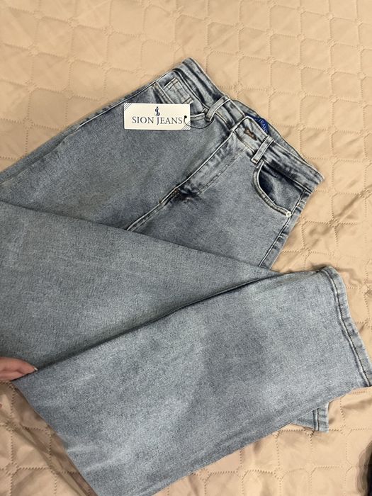 Чисто нови дънки