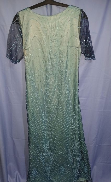 Oqshom uchun liboslar