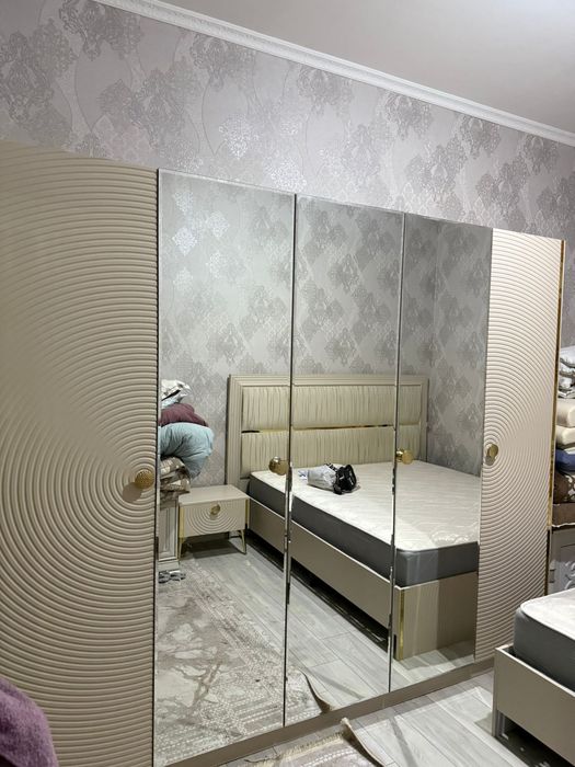 Продаётся спальный гарнитур