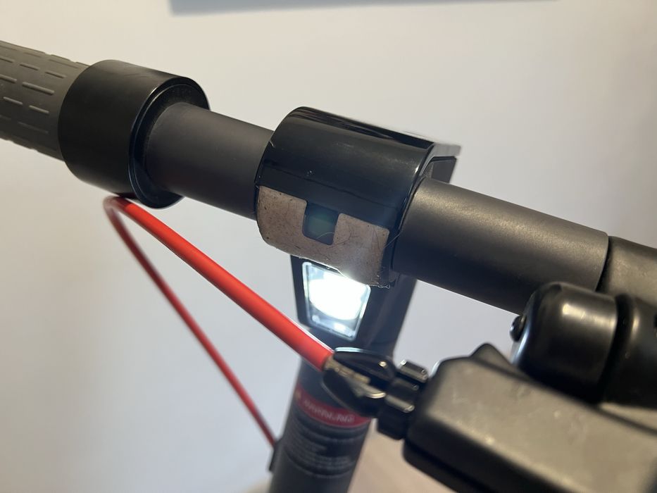 Trotineta electrica LEQISMART A11 vand sau schimb cu bicicleta
