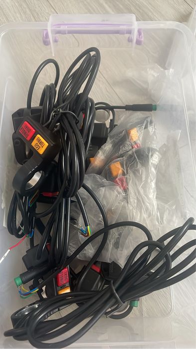 Cabluri , leduri pentru trotine quickvolt si altele