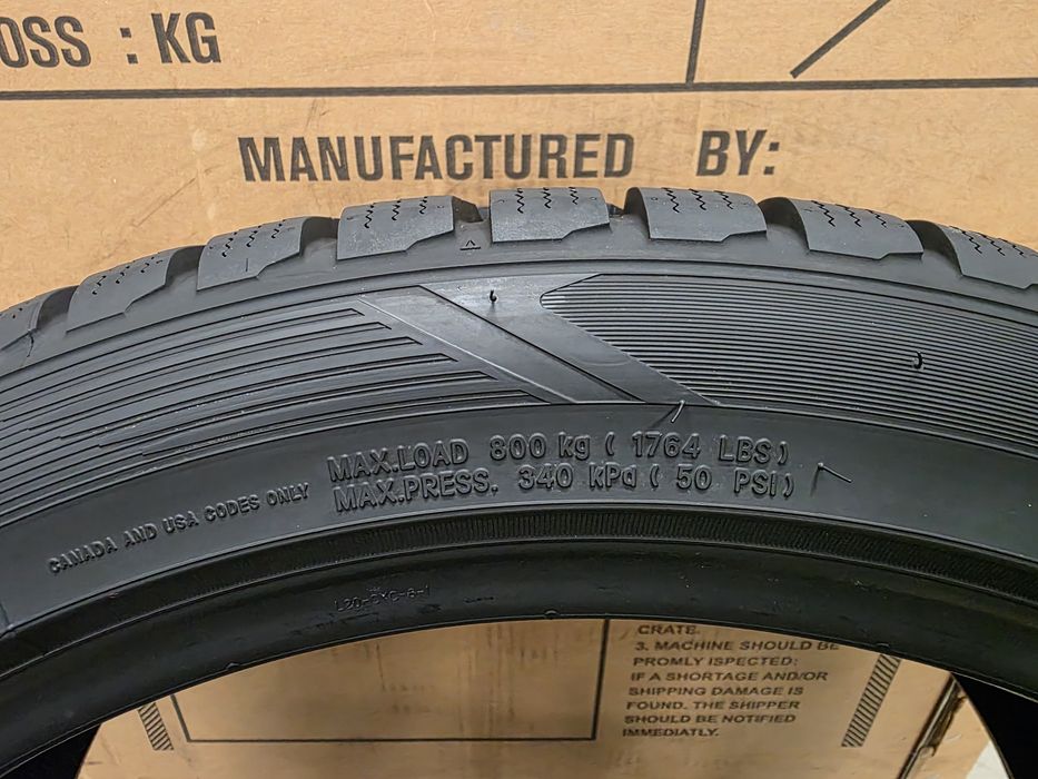 235/45/20 4бр.TOYO SNOWPROX S954-SUV-Неразличими от НОВИ-Made in JAPAN
