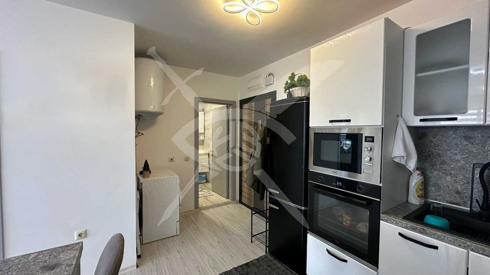 Продава се Двустаен апартамент в Бургас, Славейков - 64 кв.м за 1259 €/кв.м - Снимка #2