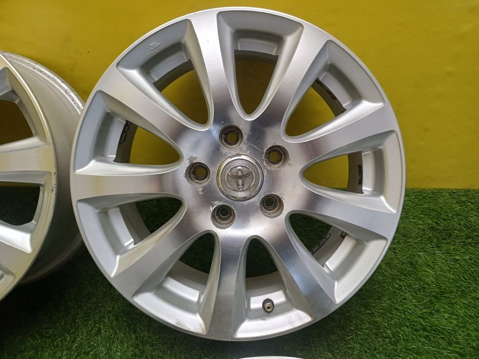Диски R16 5×114.3 на Toyota и другие.