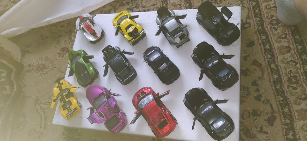 Железные модельки автомобилей