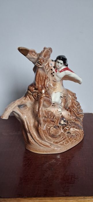 Чайник антиквар. Статуэтка