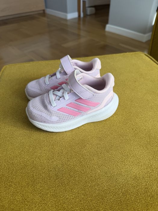 Маратонки за момиче Адидас