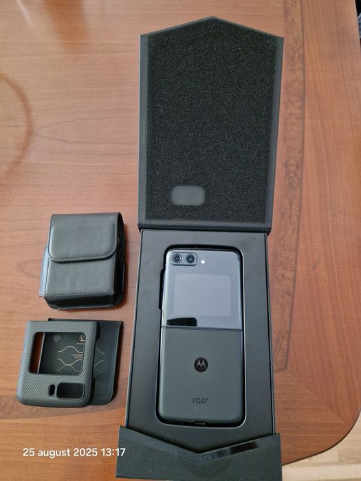 Motorola Razr 2022,  în garanție