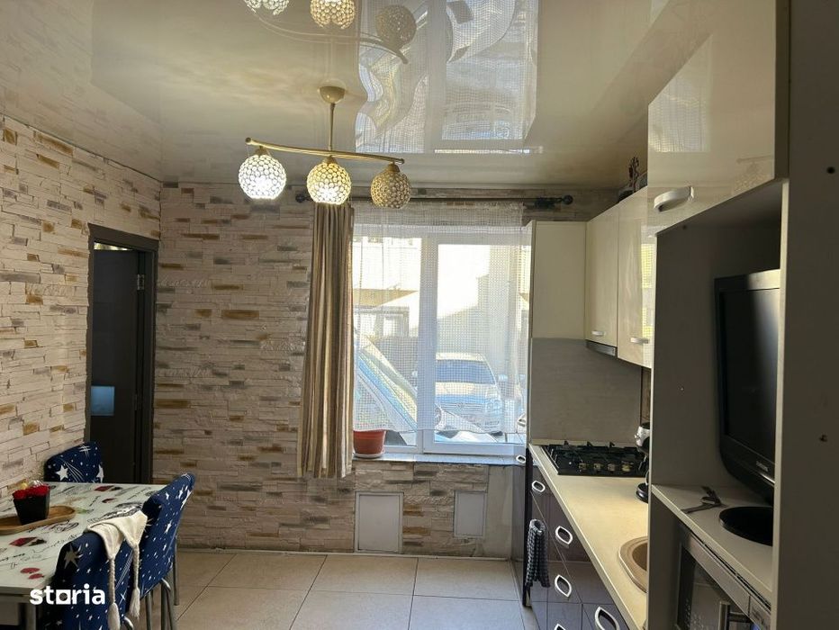 Apartament cu 2 dormitoare, 2 balcoane si parcare – Floresti, jud. C — fotografia 1