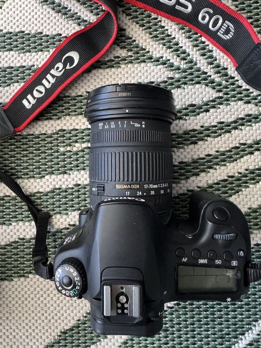 Canon 60D + Sigma 17-70mm F2.8-4.5 DC Macro – много запазен комплект