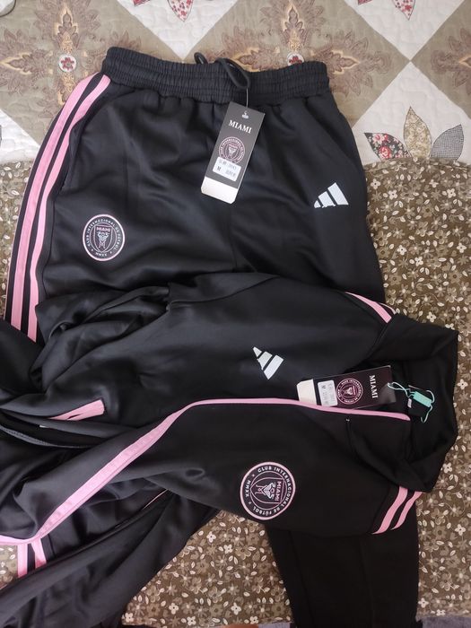 Спортивный костюм