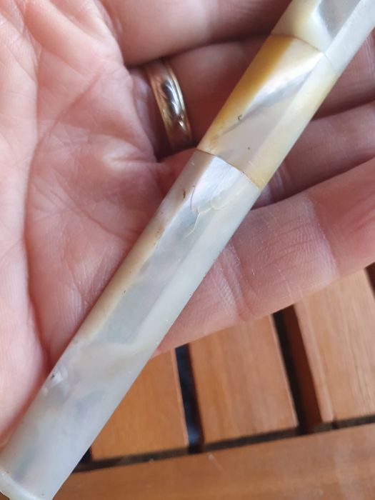 Port țigaret vechi din sidef