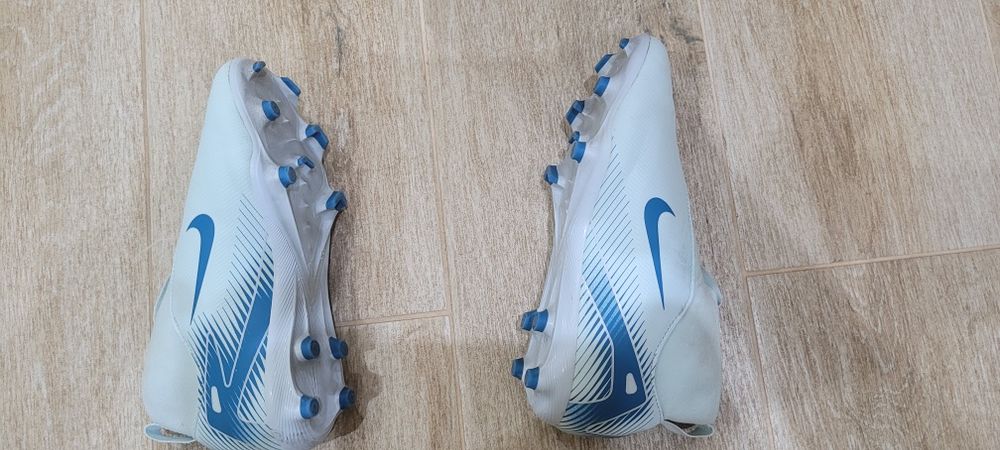 Бутонки Nike,номер 35