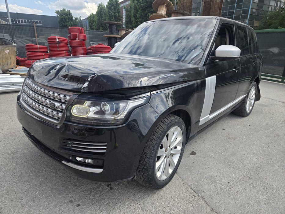 Vand Range Rover Vogue 4.4 diesel avariat lovit