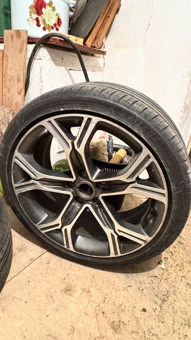 Разнаширокие диски от KIA STINGER