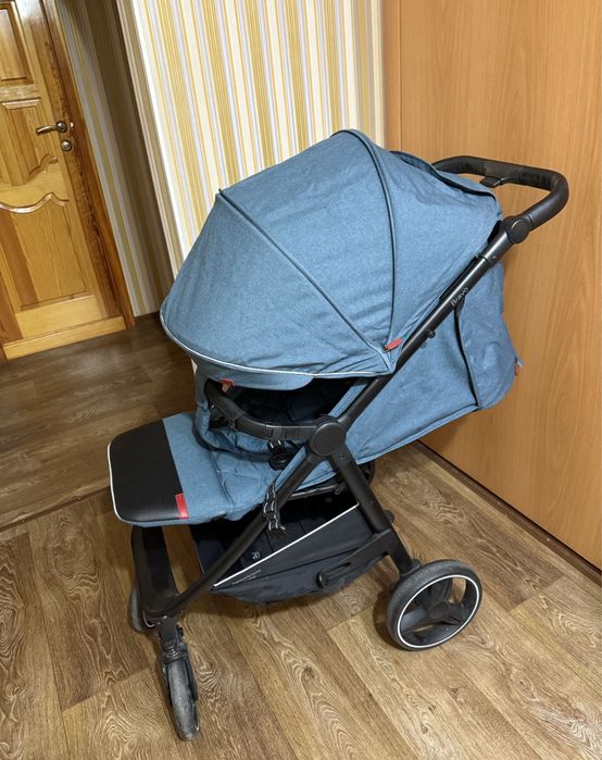 Продам Коляски разные