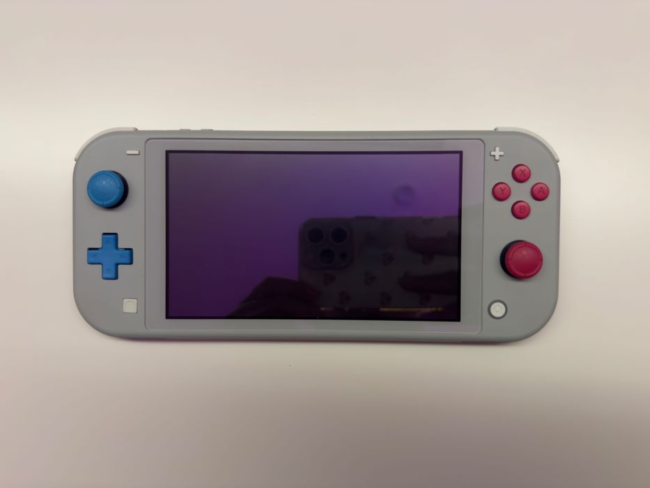NINTENDO SWITCH LITE Идеальное состояние + Чехол