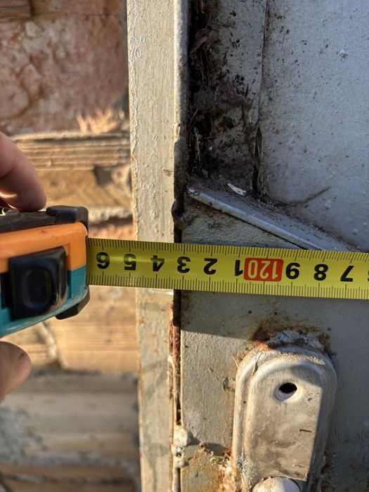 Продавам Гаражни врати 125/187