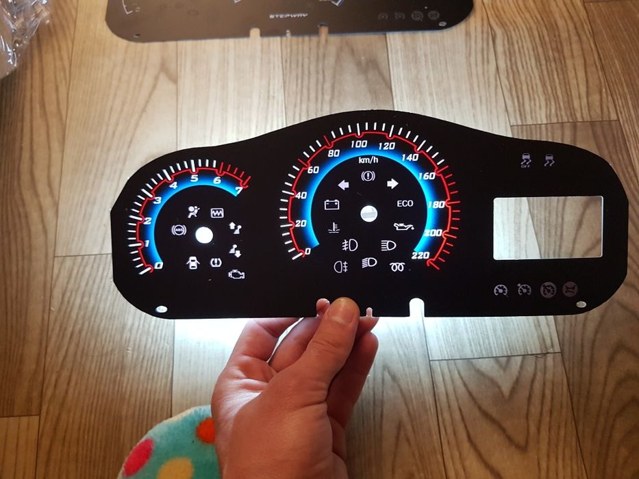 Serigrafii custom logan,sandero,duster lodgy dokker 2013-2020