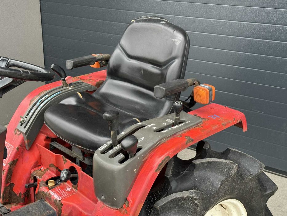 Tractor Japonez de 13.5CP Yanmar KE-3, 4X4 cu freza de sol