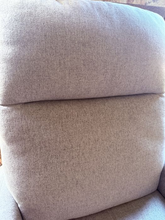 Сив разтегателен фотьоил с електрически механизъм