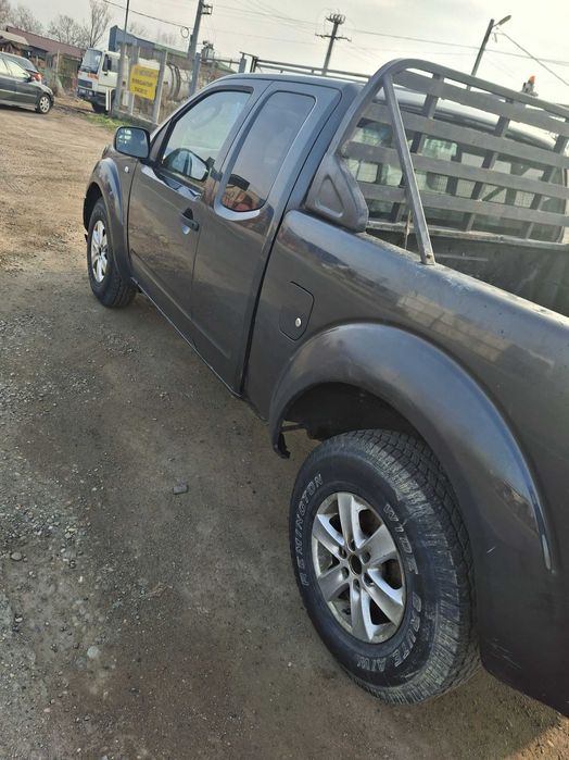 Nissan Navara D40