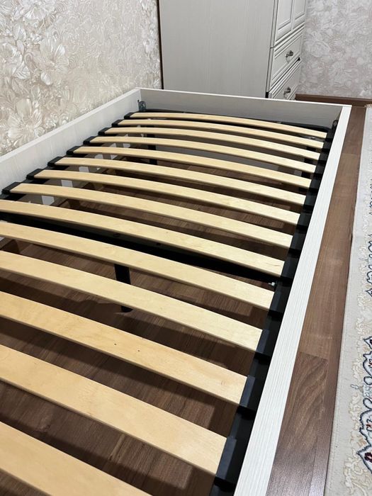 Кровать односпальная