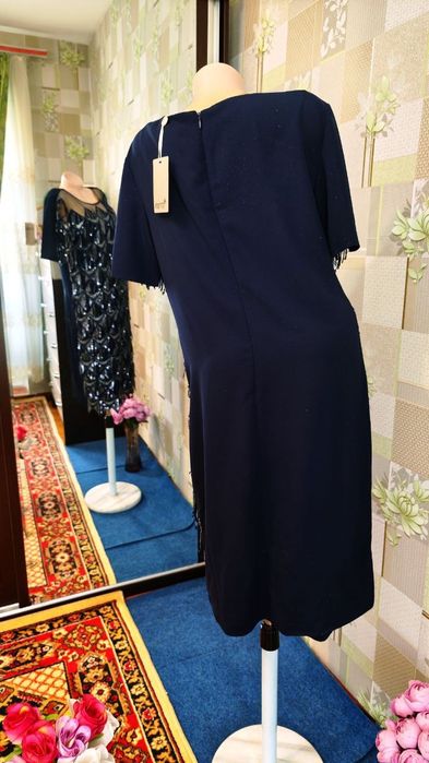 Красивое платье на размер наш 48/50