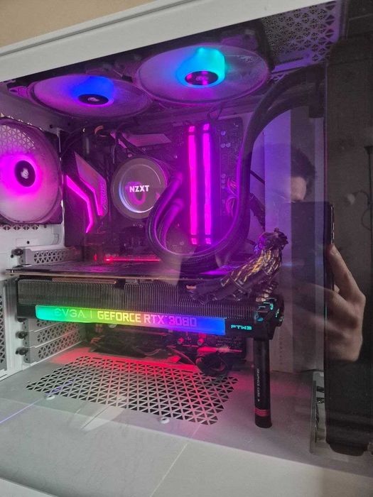 Геймърски компютър – RTX 3080 EVGA FTW3 Ultra, Ryzen 7 3700X, 32GB RGB