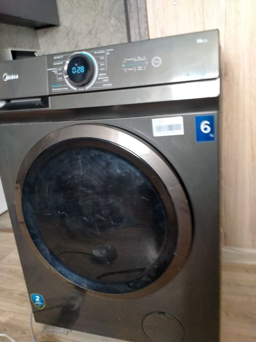Стиральная машинка Midea ещё в плёнке почти новая