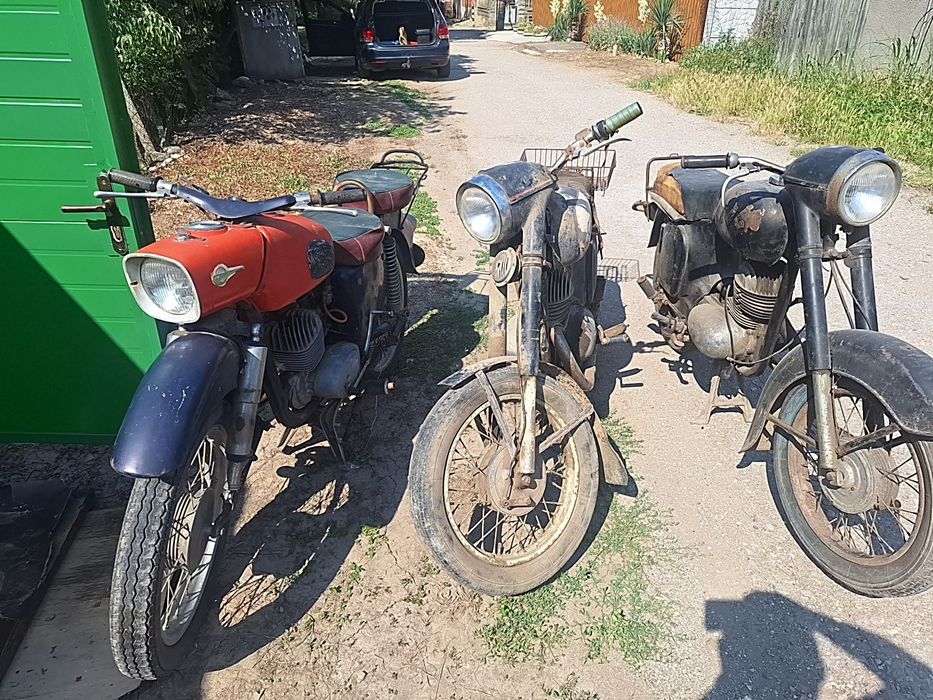 3 бр ретро мотора,комплектни,без документи