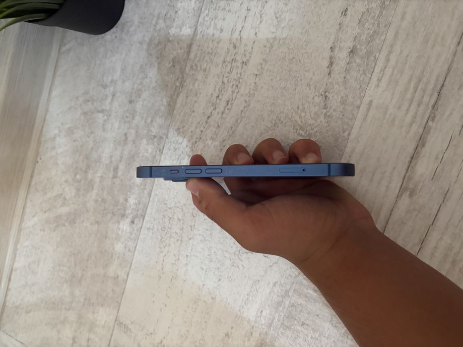 ‼️Se vinde Iphone 13 albastru 256 gb, stare perfectă‼️