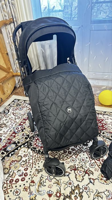 Коляска фирма ining baby