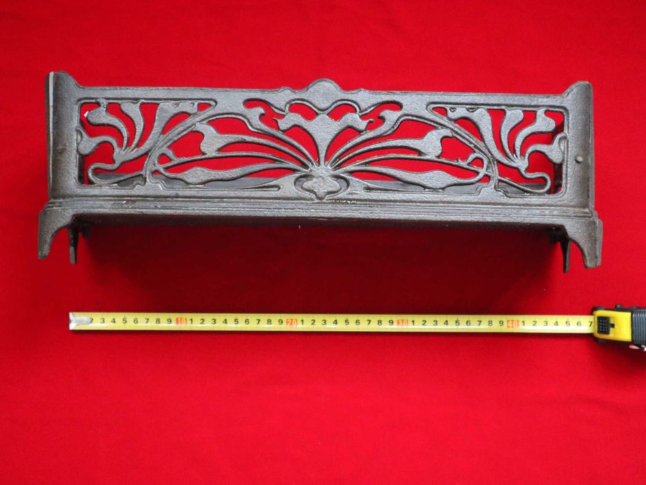 Gratar Art Nouveau impecabil