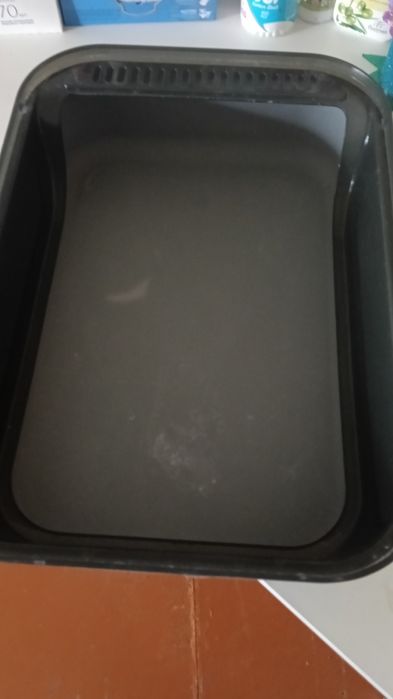 Продам кошачий лоток