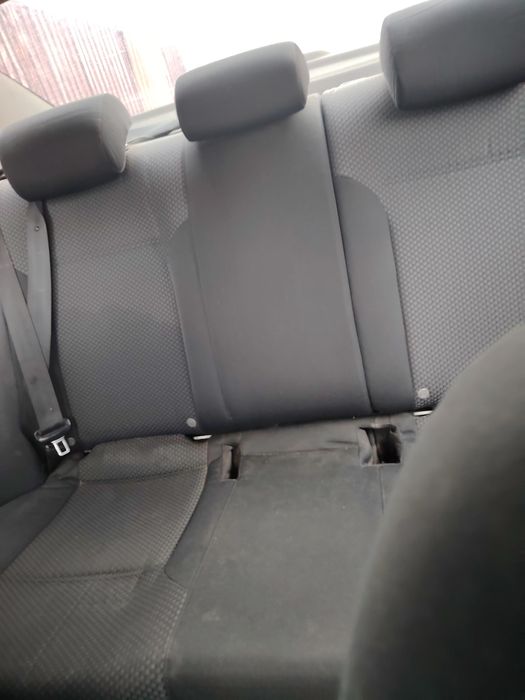 Vând Volkswagen Jetta 1.6 Tdi