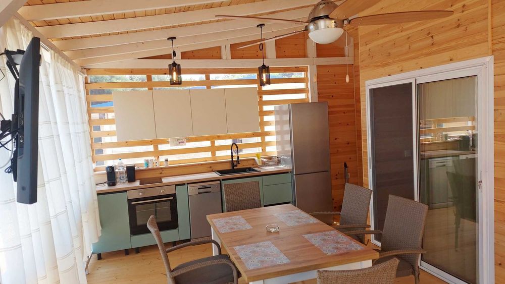 Бунгало на къмпинг Арапя