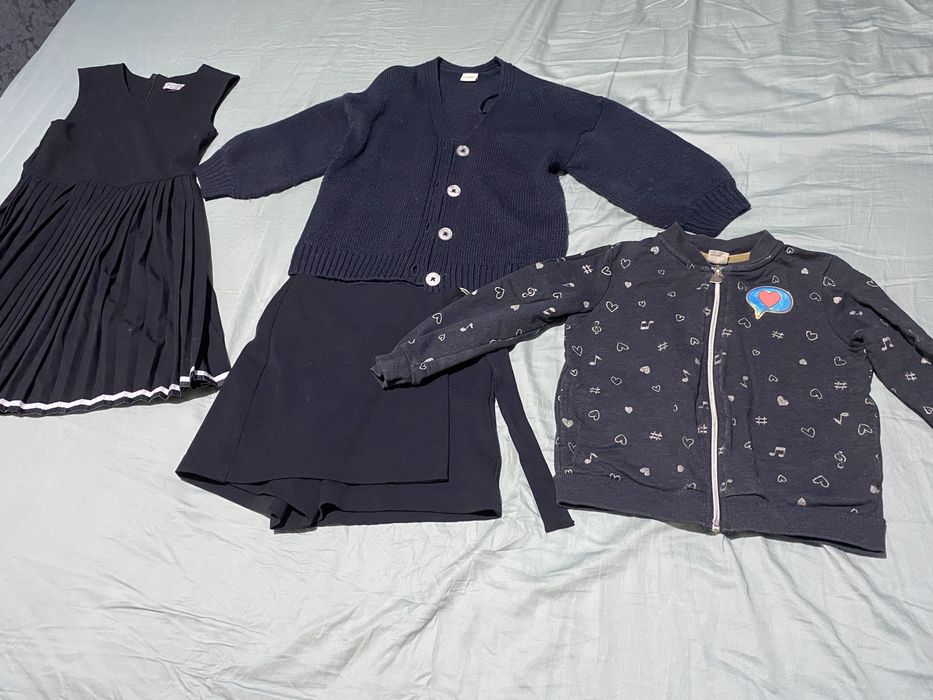 Продам пакет вещеи на девочку