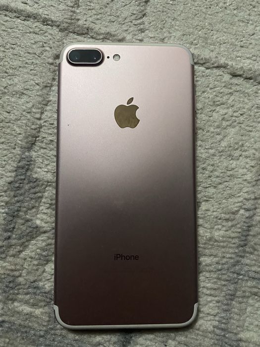 Продам айфон 7 plus