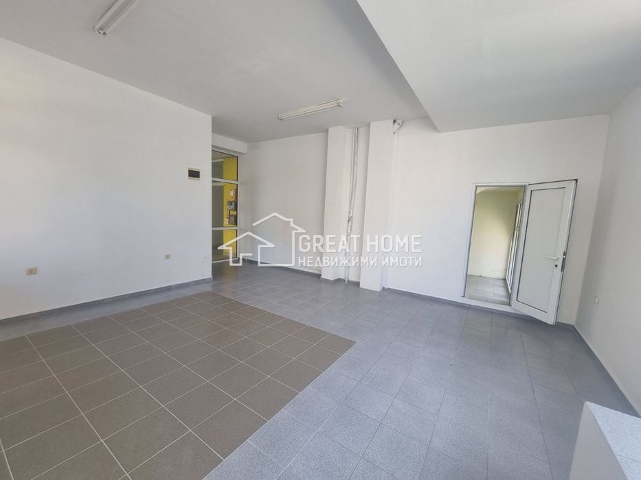 Продава се Офис в Търговище, Вароша - 48 кв.м за 1594 €/кв.м - Снимка #1